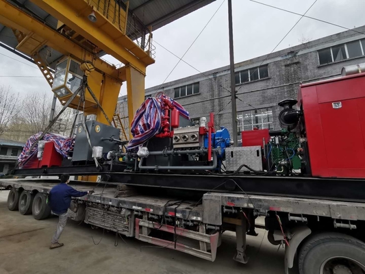 HTB250 लाइट वेट ऑयलफील्ड वाहन पंप प्रवाह दर 13-80m³ / H @ दबाव 10-35Mpa . के साथ