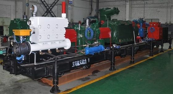 स्वचालित रिमोट कंट्रोल कोयला खदान फ्रैक्चरिंग पंप फ्लो दर 1458m h / h दबाव 80Mpa